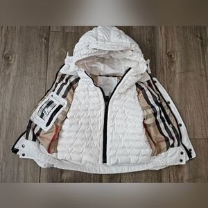 Burberry Children White Puffer Vest 3T